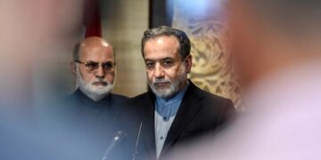 عراقچی: تهدید به بستن تنگه هرمز نکردیم، اگرچه در این زمینه توانمندی بالایی داریم