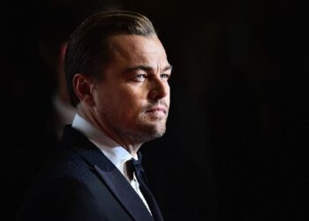 مقاله موسسه تحقیقاتی کلوگ سلبریتی‌ها تنهاتر از آن هستند که فکر می‌کنید/ زندگی در کانون توجه می‌تواند به انزوا بیانجامد!