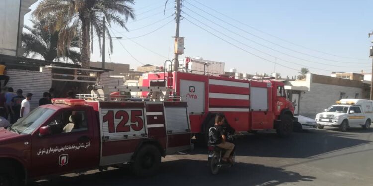 مهرحریق منزل مسکونی با تلاش آتش نشانان