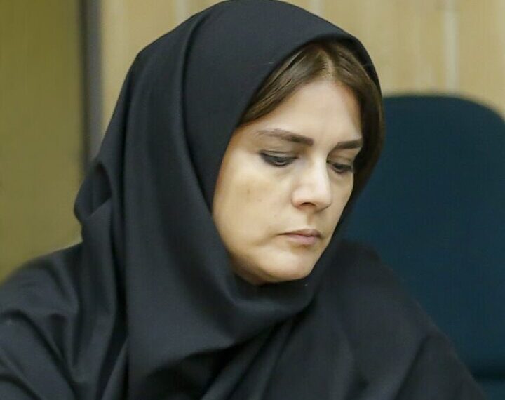 قتل وحشتناک یک خبرنگار زن توسط همسرش با دمبل و چاقو