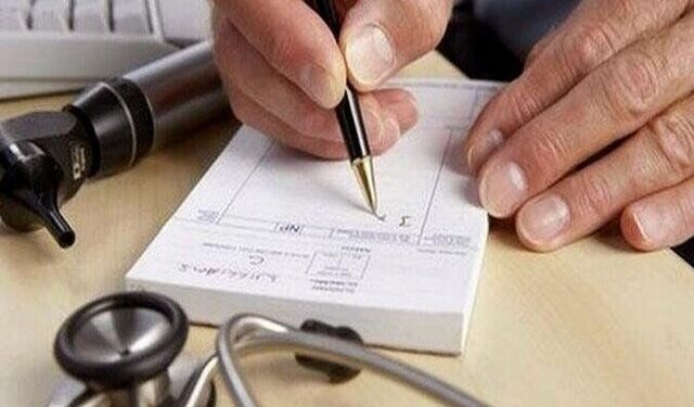 تعیین تکلیف تعرفه‌های پزشکی ۱۴۰۴ در شورای عالی بیمه / درخواست نظام پزشکی از دولت