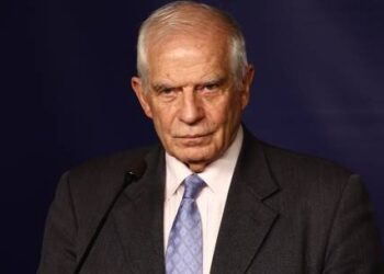 بورل: آینده اتحادیه اروپا در خطر است