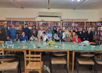 نشست ادبی کتاب‌خوانان در دزفول برگزار شد