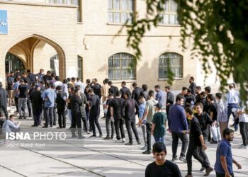 مشمولان غایب مجاز به ادامه تحصیل نیستند