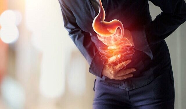 «سبک زندگی نشسته» و بروز بیماریها / شایعترین علایم سرطان روده و کبد چرب