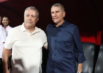 پرسپولیس هدیه‌ای گران‌بها به تراکتور داد: صدر جدول