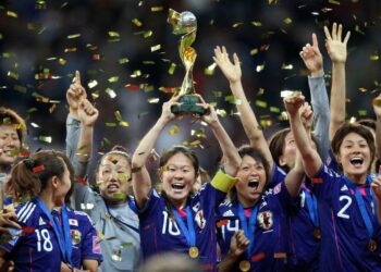 وقتی فوتبال اشک‌های ژاپن را به لبخند تبدیل کرد!