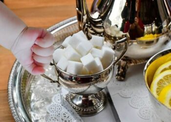 خطر پریدن قند در گلوی کودکان ؛ زنگ هشداری برای خانواده‌ها