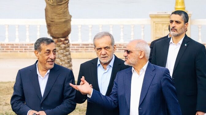 ما استاد تبدیل فرصتها به بحران هستیم!