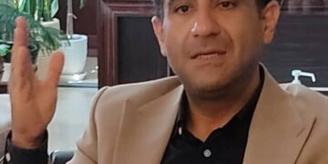 رئیس انجمن صنفی دفاتر سفر تهران وضعیت سفر را ارزیابی کرد افزایش تقاضا برای سفرهای قسطی/ وضعیت تراژیک در پروازها