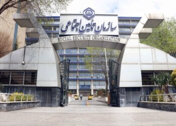 زمان پرداخت عیدی بازنشستگان اعلام شد/ پرداخت معوقات متناسب‌سازی حقوق‌ها، فروردین ۱۴۰۴