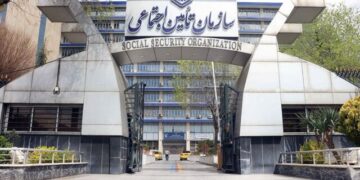 زمان پرداخت عیدی بازنشستگان اعلام شد/ پرداخت معوقات متناسبسازی حقوقها، فروردین ۱۴۰۴