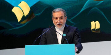 عراقچی: «بهشت گمشده» مکران باید به قطب اقتصادی آینده ایران و منطقه بدل شود