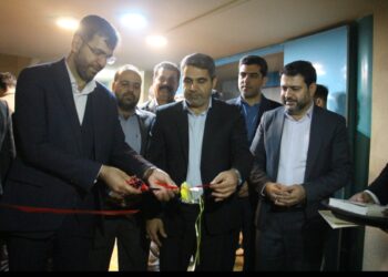 افتتاحیه هفدهمین جشنواره هنرهای تجسمی فجر در خوزستان-دزفول برگزار شد