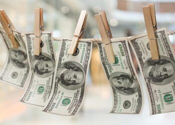 شناسایی ۷۴۶ مؤدی مشکوک به پولشویی پولشویی زیر ذره‌بین سازمان مالیات