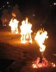 تماشای ترقه‌بازی در چهارشنبه‌سوری نیز می‌تواند حادثه‌آفرین باشد