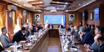 در بازدید سرزده از وزارت دادگستری مطرح کرد پزشکیان: با اجرای FATF داخلی، بسیاری از مصادیق فساد رفع میشود