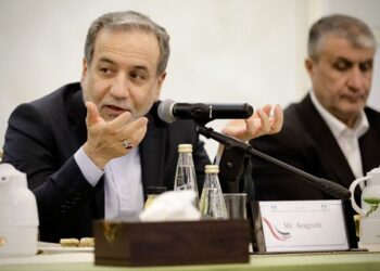 عراقچی: حفظ غنی‌سازی و زیرساخت‌های هسته‌ای ایران غیرقابل مذاکره است