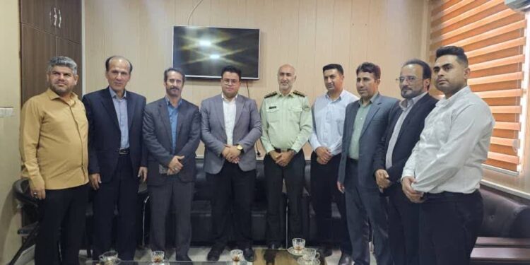 نخستین نشست خبری دادستان جدید شهرستان کرخه برگزار شد/  بررسی وضعیت رسانهها، تأکید بر شفافیت، قانونگرایی و مقابله با رسانههای بیمجوز