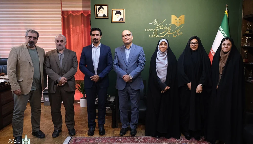 نشست هم‌اندیشی دومین جشنواره تئاتر اقتباس برگزار شد