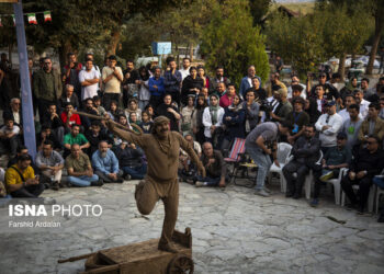 هجدهمین جشنواره بین‌المللی تئاتر خیابانی مریوان با رویکرد امیدآفرینی و نشاط اجتماعی برگزار می‌شود