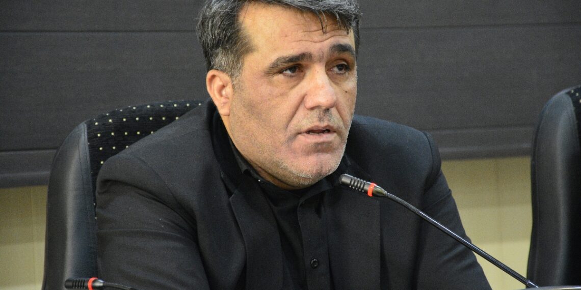 فرماندار هندیجان در جلسه شورای اداری : هیچ‌گونه بهانه‌ای از سوی مدیران قابل‌قبول نیست و باید با تمام توان در میدان خدمت و پاسخگویی حاضر باشند
