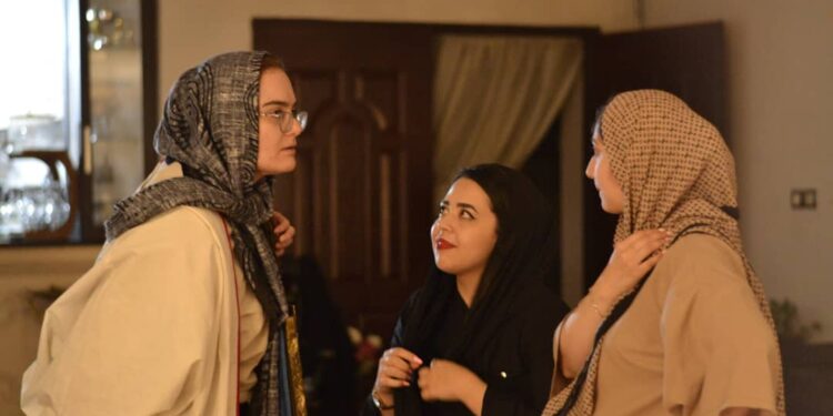 فیلم کوتاه «گویون آلتئندا چای» در اردبیل تولید شد