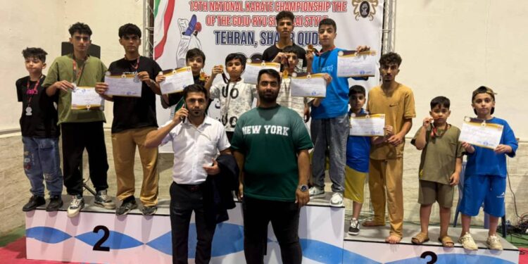 کاراته آقایان هندیجان در مسابقات قهرمانی کاراته کشور