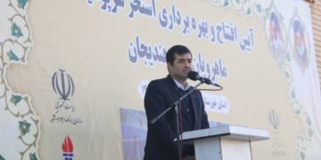 وزیر ورزش: هندیجان ظرفیت تبدیل شدن به قطب ورزشهای ساحلی را دارد