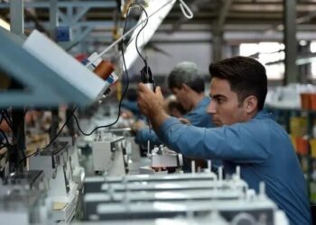 کارگران نگران ثبت درخواست بیمه بیکاری نباشند/دادخواستها با سرعت در حال پیگیری است