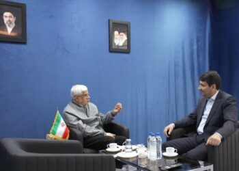 عارف: با اینترنت طبقاتی مخالفیم/دسترسی‌ها باید بدون تبعیض باشد