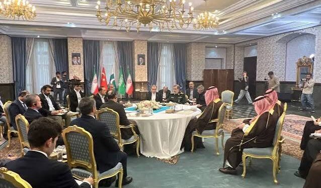 دیدار چهارجانبه مقامات پاکستان، عربستان، ترکیه و ایران برگزار شد
